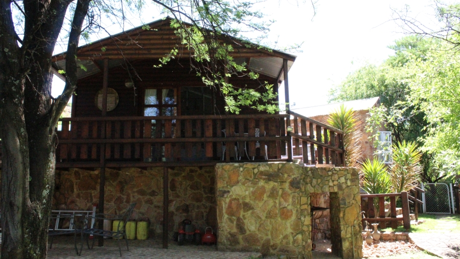 5 Bedroom Property for Sale in Parys Free State